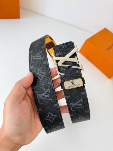 Product Name: Louis Vuitton Belt - Original Single Belt Model: Hook, Classic Pur