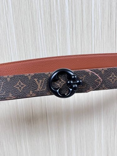 Flowergram Reversible Belt: This belt combines Monogram canvas and Monogram embo