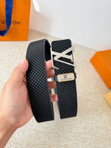 Product Name: Louis Vuitton Belt - Original Single Belt Model: Hook, Classic Pur
