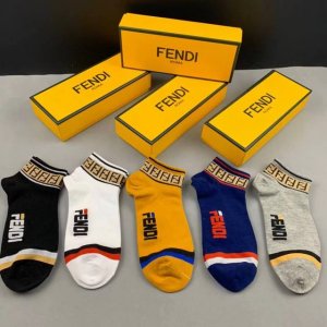 Special Fendi Fendi Big F classic socks, five pairs per box. The classic double