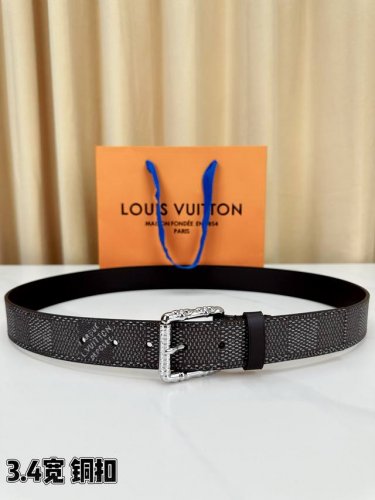 Dark gray checkered pattern, 3.4cm golden width, creating a classic men's waist