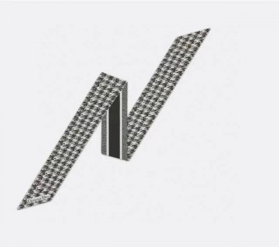 Dior Twilly scarf, full houndstooth Classic style, slender shape, sharp corners