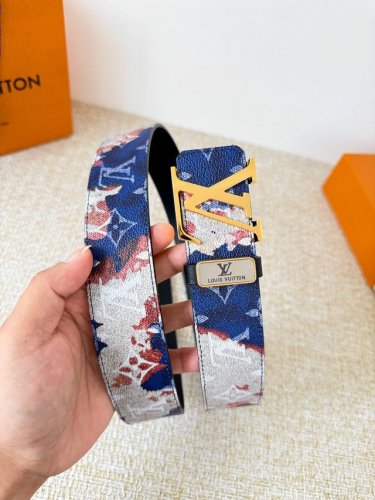 Product Name: Lv..Louis..Vuitton belt original Model: Buckle, classic pure stee