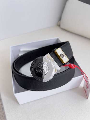 Product Name: Versace. Versace Original Belt, Leather Belt Model: Hanging Buckle
