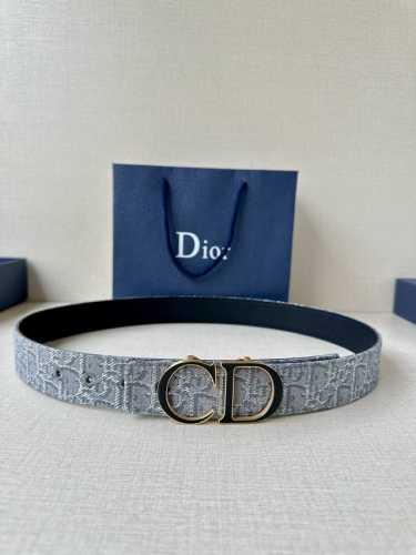 Width 3.5Cm This 35Mm Double-Sided Belt Combines Elegance With Modernity. Double