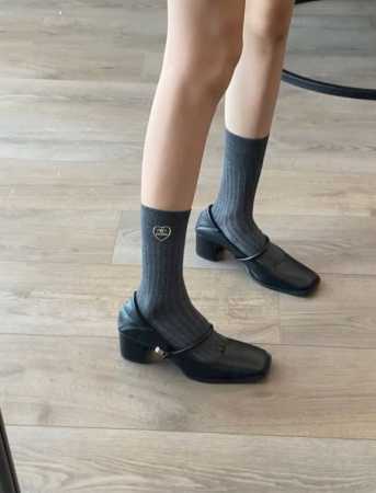 comes with packaging DDD. 3 pairs per box. Chanel classic logo cotton mid-calf - Click Image to Close