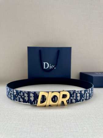 Width 3.5Cm This 35Mm Double-Sided Belt Combines Elegance And Modernity. Double- - Click Image to Close