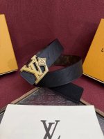 Lv Dimension 4.0 reversible belt introduces classic style to a fresh design. The