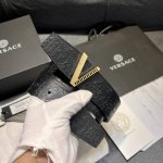 Versace, width 4.0Cm, new This stylish belt is made in Italy from soft leather a