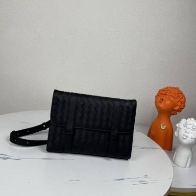 Bv crossbody bag Bottega Veneta.. Made from genuine Italian waxed cowhide.. The