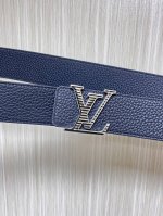 4.0 double-sided lychee-grain imported cowhide, two-color matching fine buckle,