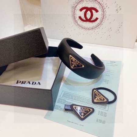 Special hit three-piece set with counter packaging Prada headband, hair ring, ha - Click Image to Close