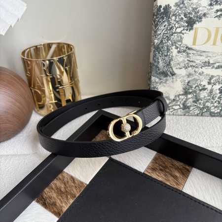 Dior's new belt, made of exquisite top-grain leather, soft and comfortable to t - Click Image to Close