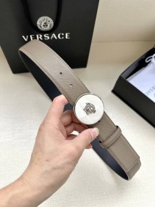 Width 4.0Cm The Buckle Of This Versace Double-Sided Leather Belt Is Decorated Wi