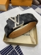 Comes with full gift box. Louis Vuitton Authentic Mold. This belt features doubl