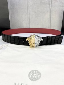 Width 4.0Cm Versace Uses Carefully Selected Imported Cowhide. This Deerskin Belt