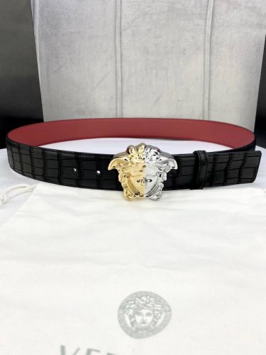 Width 4.0Cm Versace Uses Carefully Selected Imported Cowhide. This Deerskin Belt