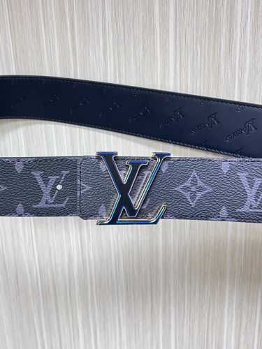 Special 4.0 New Model Of The Season, One Side Is Imported Calfskin, The Other Si