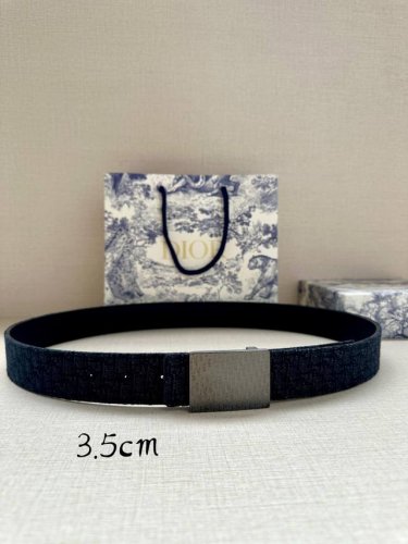 Dior This 35Mm Double-Sided Belt Combines Classic Elegance With A Modern Edge. T