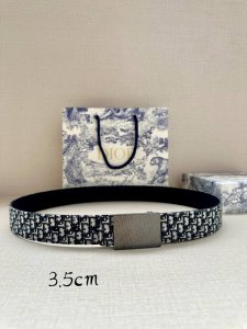 Dior This 35Mm Double-Sided Belt Combines Classic Elegance With Modern Flair. Th