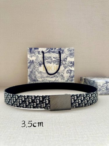 Dior This 35Mm Double-Sided Belt Combines Classic Elegance With Modern Flair. Th