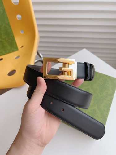 gucci Black And Brown Double-Sided Calfskin Belt Accessories Continue To Lead