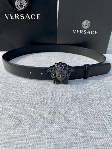 Width: 3.0 Cm Versace This Plain Weave Belt Features The Iconic Versace Medusa H
