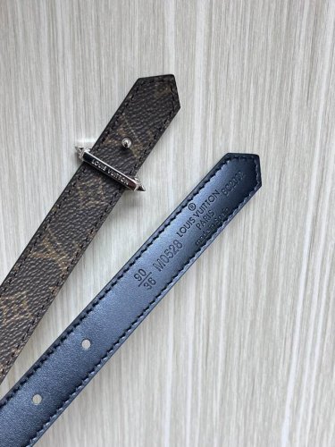 2.0 width, new style of the season, double-sided belt with imported cowhide on o