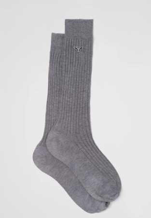 comes with packaging One box one pair Prada Prada popular classic triangle logo - Click Image to Close