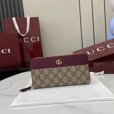 This premium Gucci new product features imported leather and imported thread. T