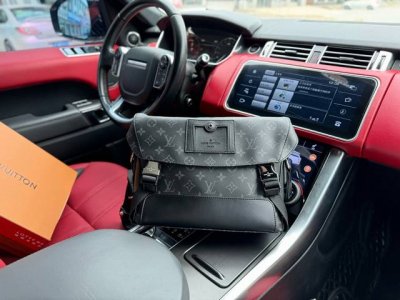 High-end new "Louis Vuitton" Lv shoulder bag, Louis Vuitton messenger bag M4051