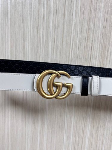 The Fall/Winter 2025 collection reinterprets the distinctive Gg Marmont series.