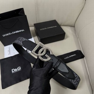 Dg, width 4.0cm Dolce&Gabbana's new calfskin belt is full of capable attitude. T
