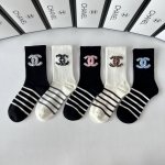 Specially packaged Chanel new mid-length slouch socks! Five pairs per box, same