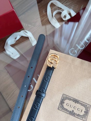 Gucci Surface top layer calfskin width 2.0cm New version of the counter logo hor