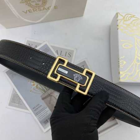 Comes with full packaging gift box Versace Men's Floral Leather Belt 38Mm Rever - Click Image to Close