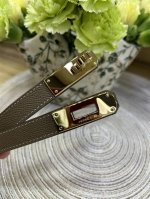 High-quality version of H's popular Kelly belt 2.0 Cmepsom calfskin belt, with