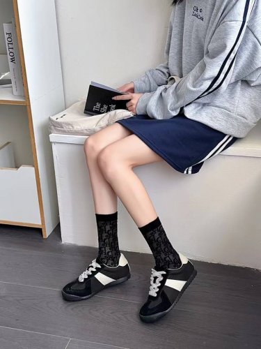 A box of four pairs of Dior super popular socks, Dior official website synchroni