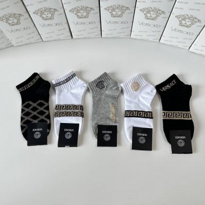 Specially packaged in the store Versace's new mid-length, short-sleeved socks! F