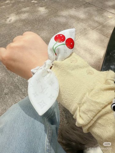 Murakami Takashi Cherry Rubber Band DDD