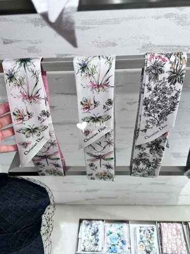 Dior's latest double-layer floral headband. It really looks better the more you