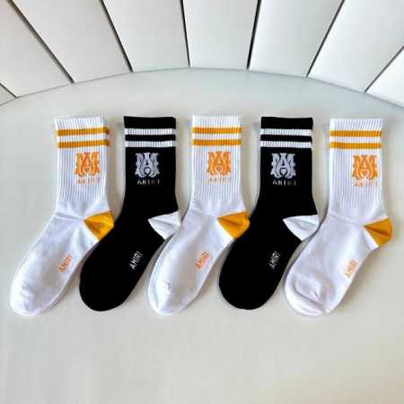 Special counter packaging Armani's new mid-length stacked socks! Five pairs per - Click Image to Close