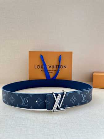 Special 4.0 Width: This Lv Initiales Double-Sided Belt Is From The 2025 Spring/S - Click Image to Close