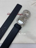 Ferragamo 25mm metal Gancio double buckle, women's double-sided cowhide leather,