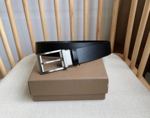 New Burberry Barbourri Storenew Arrival Italian-Made Belt Crafted From Smooth Ca