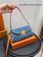 With gift boxSize: 25