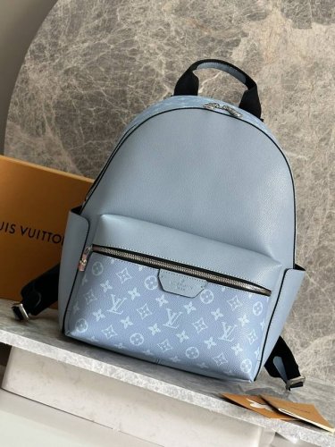 Discovery Small Backpack M14072 Light Blue This Discovery Small Backpack blends