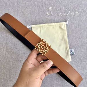 Loewe boutique best-selling item, thanks to customer feedback with real photos,