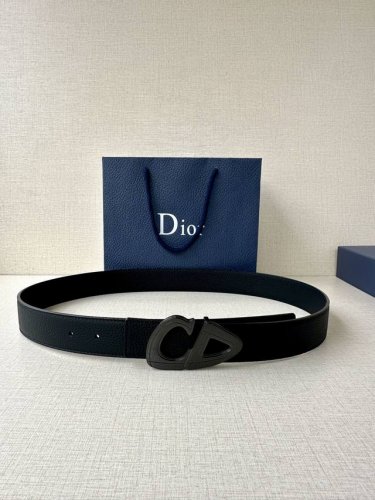 Width 3.5Cm New to the spring menswear collection, this Dior stainless steel bel