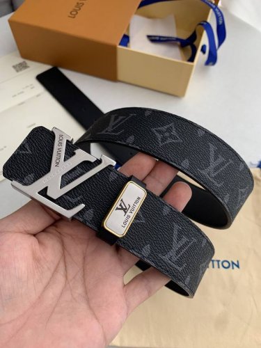 Product Name: Lv..Louis..Vuitton Original Model: New Pure Steel Material Hanging
